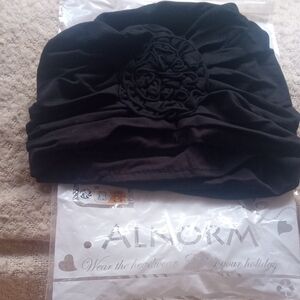 Black Ruched Viscose Fabric Beanie/Hat